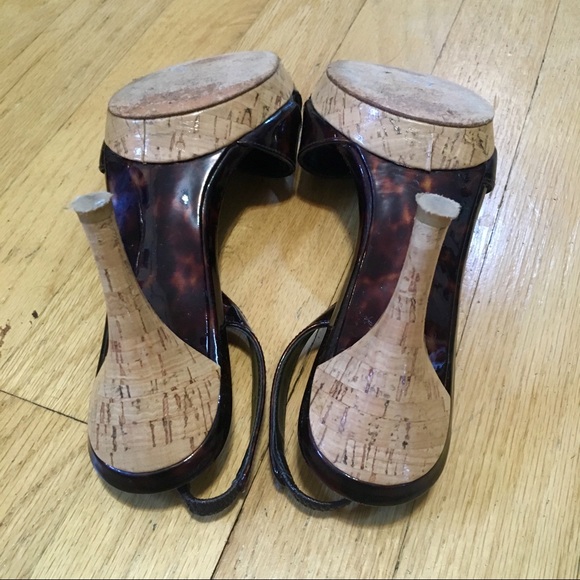 STUART WEITZMAN Patent Peeptoe Slingbacks - Picture 7 of 16